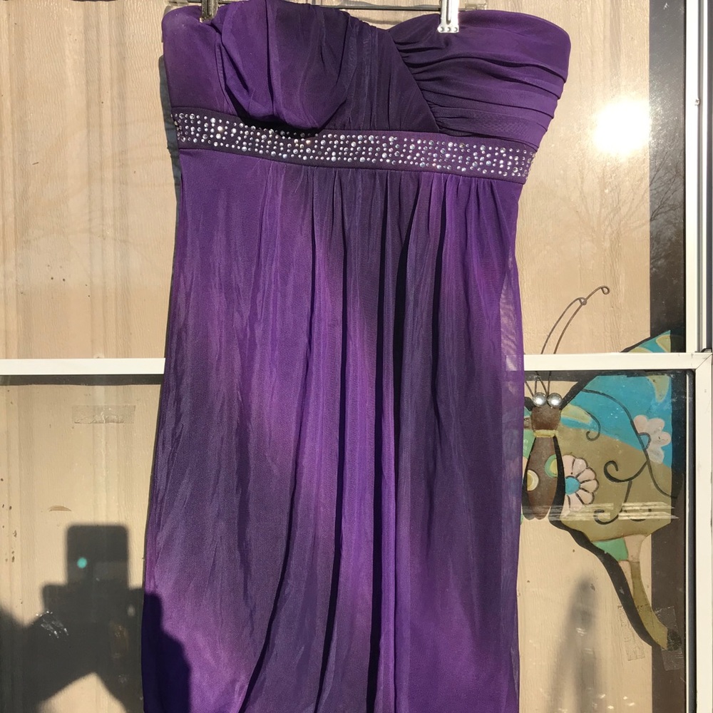 STRAPLESS DRESS WITH RHINESTONES SIZE LARGE PURPLE HOLIDAY